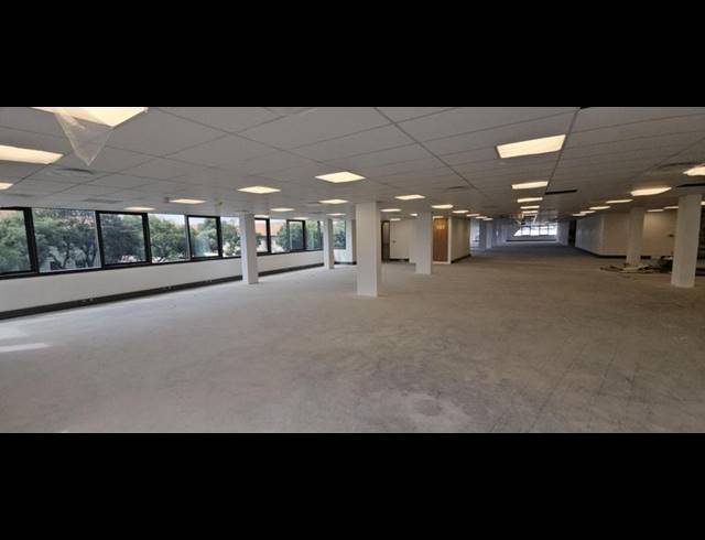 BUSINESS PROPERTY TO RENT IN VORNA VALLEY